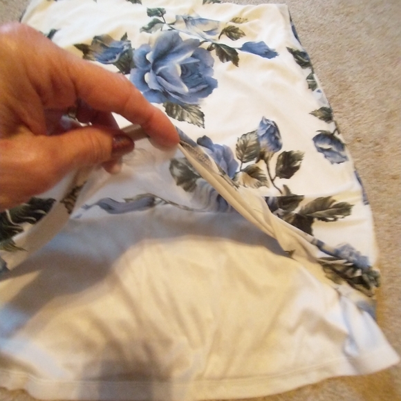 Thirty Thirty Blue and White Floral Sleeveless Spaghetti Strap Maxi Dress - Picture 9 of 9